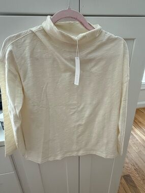 Lilla P 3/4 sleeve mock neck shirt , NWT 
size S